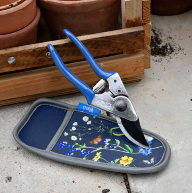 British Meadow Pruner & Holster